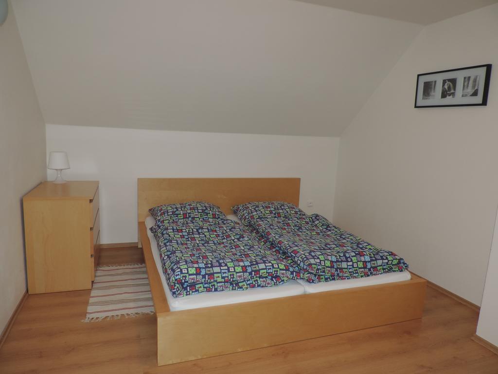 Apartmanovy Dom River Blatnica Rum bild